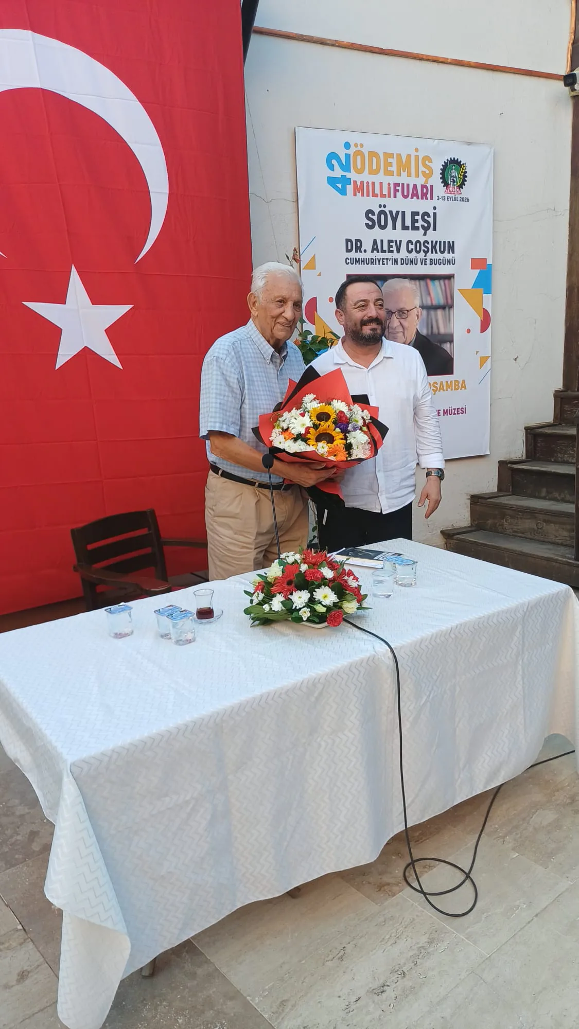 Eski Turizm ve Tanıtma Bakanı Dr. Alev Coşkun ÖYKAM’ da Hemşerileri ile Bir Araya Geldi
